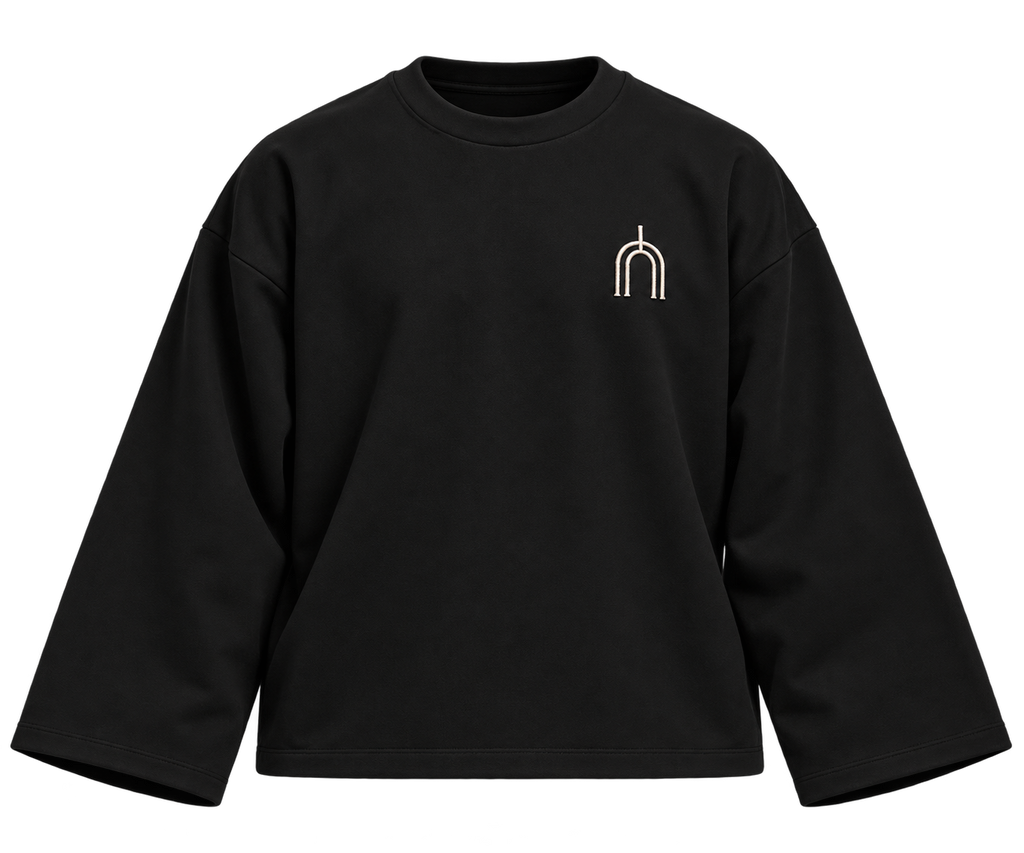 THE TRACE black — flat lay front, smooth cotton, plain hems